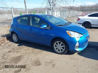 2014 Toyota Prius One with VIN JTDKDTB30E1574346, listed as a IAAI auction lot 41756182 with 187,631 mi miles and . Bid and sale history available at DreamBid. Image 1.