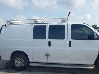 2018 Chevrolet Express Cargo with VIN 1GCWGAFG2J1908512, listed as a IAAI auction lot 42376707 with 148,081 mi miles and . Bid and sale history available at DreamBid. Image 13.