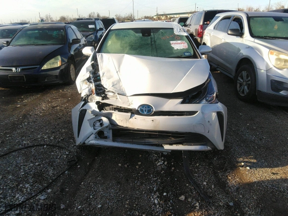 2022 Toyota Prius L Eco with VIN JTDKAMFU5N3156063, listed as a IAAI auction lot 41214358 with 208,666 mi miles. Bid and sale history available at carsss.com. Image 13.