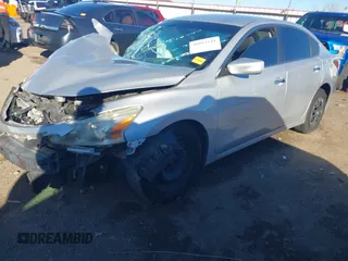 2015 Nissan Altima 2.5 SL with VIN 1N4AL3AP3FN342164, listed as a IAAI auction lot 40883141 with 145,826 mi miles. Bid and sale history available at carsss.com. Image 18.