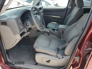 2006 Jeep Commander z VIN 1J8HH48K66C369227, wystawiony jako Copart lot #53723565 z przebiegiem 193 303 mil mil oraz Szkoda całkowita • Salvage title. Historia ofert i sprzedaży dostępna na DreamBid. Obrazek 7.