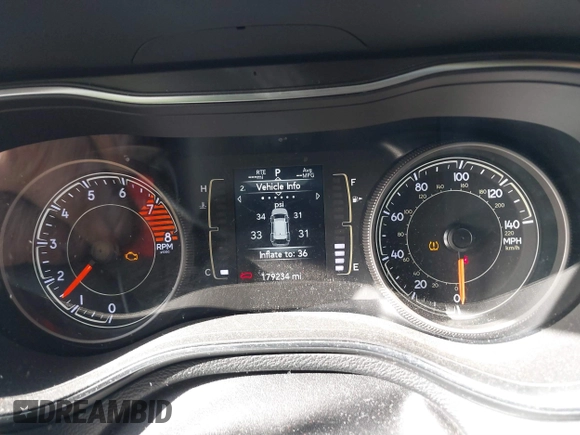 2019 Jeep Cherokee Latitude with VIN 1C4PJMCX8KD464323, listed as a IAAI auction lot 41700738 with 179,234 mi miles. Bid and sale history available at carsss.com. Image 7.