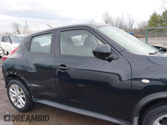 2011 Nissan Juke SL with VIN JN8AF5MVXBT007338, listed as a IAAI auction lot 41909455 with 112,667 mi miles. Bid and sale history available at carsss.com. Image 14.