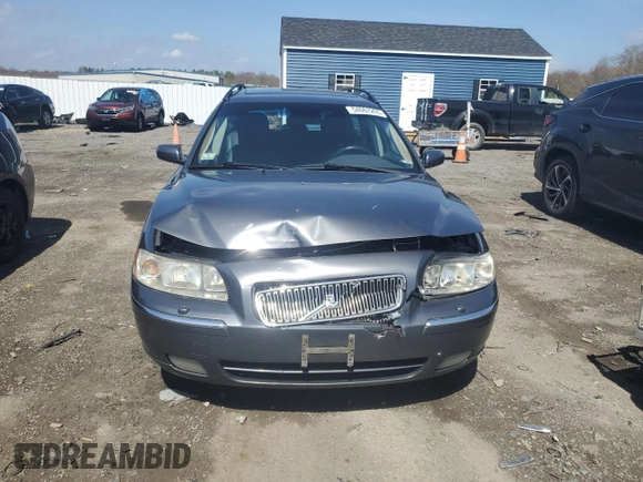 2005 Volvo V70 2.5L Turbo with VIN YV1SW592451510498, listed as a Copart auction lot 54067205 with 244,551 mi miles and Clean Title. Bid and sale history available at carsss.com. Image 5.