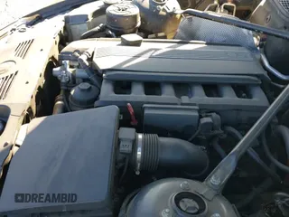 2004 BMW Z4 2.5i с VIN 4USBT33554LS52477, выставлен на аукционе IAAI как лот 41120153 с пробегом 125 585 миль миль и . История ставок и продаж доступна на DreamBid. Изображение 22.