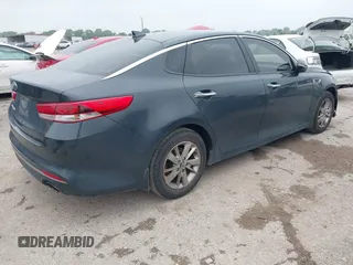 2016 Kia Optima LX z VIN KNAGT4L30G5070000, wystawiony jako IAAI lot #42169747 z przebiegiem 267 498 mil mil oraz . Historia ofert i sprzedaży dostępna na DreamBid. Obrazek 4.