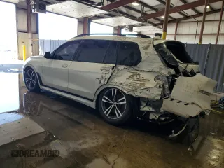 2022 BMW X7 M50i with VIN 5UXCX6C06N9J55872, listed as a Copart auction lot 67270444 with 0 mi miles and Salvage Title. Bid and sale history available at carsss.com. Image 2.
