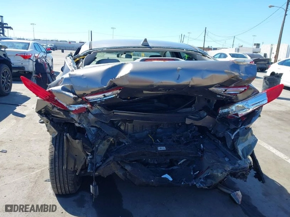 2018 Kia Optima EX with VIN 5XXGU4L37JG227461, listed as a IAAI auction lot 41871797 with 134,760 mi miles. Bid and sale history available at carsss.com. Image 6.