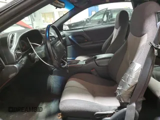 1994 Chevrolet Camaro z VIN 2G1FP22S0R2105030, wystawiony jako Copart lot #45131955 z przebiegiem 166 107 mil mil oraz Czysty tytuł • Clean title. Historia ofert i sprzedaży dostępna na DreamBid. Obrazek 7.