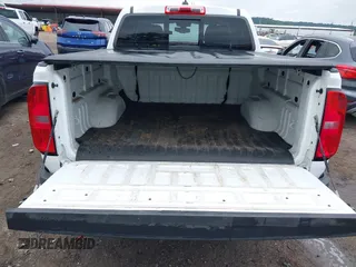2017 Chevrolet Colorado 4WD Z71 with VIN 1GCGTDEN6H1241729, listed as a IAAI auction lot 42473047 with 112,726 mi miles and . Bid and sale history available at DreamBid. Image 17.