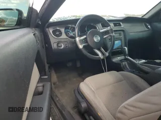 2013 Ford Mustang V6 с VIN 1ZVBP8AMXD5227772, выставлен на аукционе Copart как лот 63335095 с пробегом 145 764 миль миль и Чистый • Clean title. История ставок и продаж доступна на DreamBid. Изображение 8.