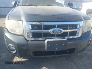 2008 Ford Escape XLT с VIN 1FMCU03138KB89857, выставлен на аукционе IAAI как лот 42000842 с пробегом 178 565 миль миль и . История ставок и продаж доступна на DreamBid. Изображение 6.