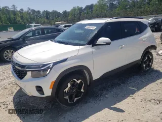 2025 Kia Seltos EX z VIN KNDERCAA3S7708726, wystawiony jako Copart lot #53888045 z przebiegiem 4 506 mil mil oraz Szkoda całkowita • Salvage title. Historia ofert i sprzedaży dostępna na DreamBid. Obrazek 1.