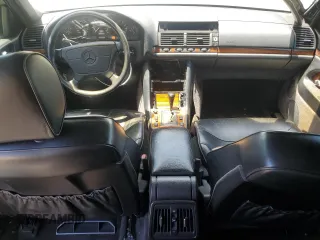 1992 Mercedes-Benz S 320 z VIN WDBGA32E5NA018970, wystawiony jako Copart lot #62782204 z przebiegiem 135 854 mil mil oraz Czysty tytuł • Clean title. Historia ofert i sprzedaży dostępna na DreamBid. Obrazek 8.