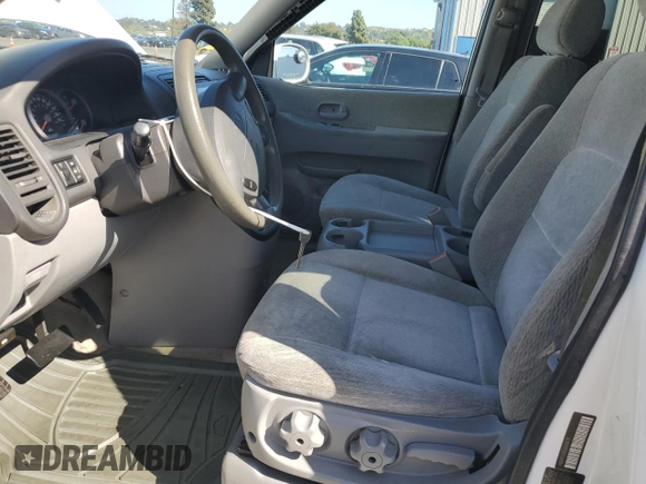 2005 Kia Sedona LX with VIN KNDUP132656669670, listed as a Copart auction lot 55102055 with 107,584 mi miles and Clean Title. Bid and sale history available at DreamBid. Image 7.