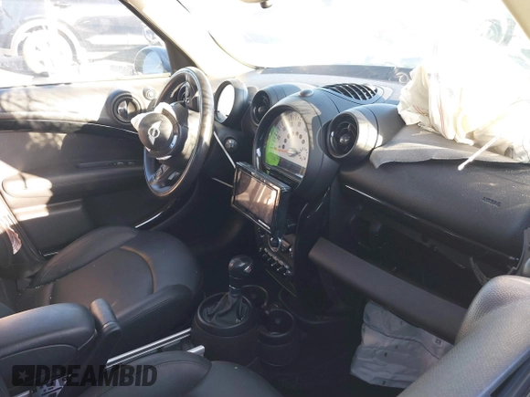 2013 MINI Countryman S z VIN WMWZC3C57DWP22928, wystawiony jako IAAI lot #41665753 z przebiegiem Nie podano mil oraz . Historia ofert i sprzedaży dostępna na DreamBid. Obrazek 5.