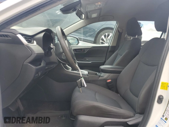 2019 Toyota RAV4 LE with VIN 2T3G1RFV5KC052632, listed as a Copart auction lot 63547905 with 138,090 mi miles and Clean title. Bid and sale history available at DreamBid. Image 7.