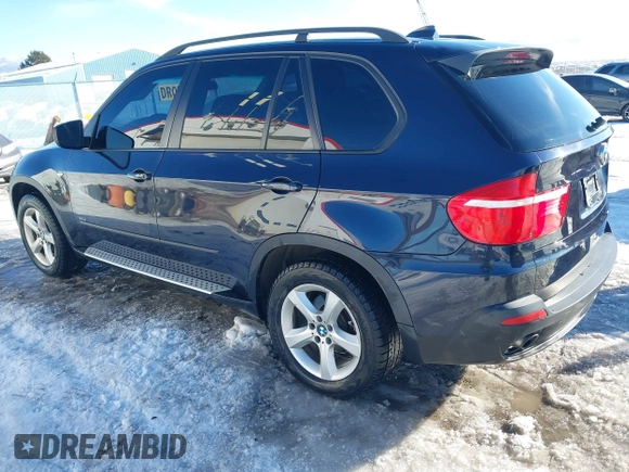 2008 BMW X5 3.0si with VIN 5UXFE43558L001891, listed as a IAAI auction lot 41276202 with 93,376 mi miles. Bid and sale history available at carsss.com. Image 3.