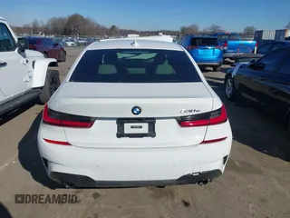 2021 BMW 3 Series 330e with VIN 3MW5P7J02M8C14862, listed as a IAAI auction lot 41154164 with 1 mi miles. Bid and sale history available at carsss.com. Image 16.