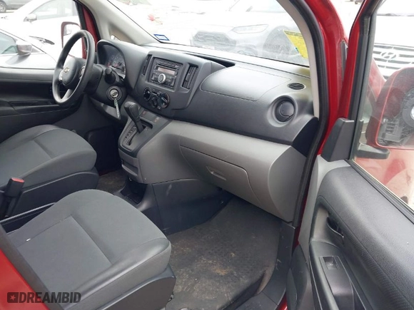 2015 Chevrolet City Express Cargo Van LS with VIN 3N63M0YN1FK699672, listed as a IAAI auction lot 41330692 with 88,335 mi miles. Bid and sale history available at carsss.com. Image 5.