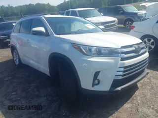 2019 Toyota Highlander Limited with VIN 5TDYZRFH0KS305637, listed as a IAAI auction lot 42664652 with 155,934 mi miles and . Bid and sale history available at DreamBid. Image 1.