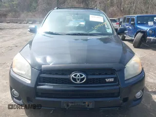 2011 Toyota RAV4 Sport with VIN JTMRK4DV2B5100735, listed as a IAAI auction lot 41954993 with 330,332 mi miles. Bid and sale history available at carsss.com. Image 12.