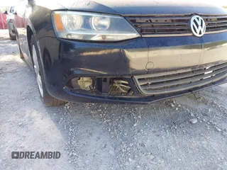 2011 Volkswagen Jetta SE с VIN 3VWBX7AJ8BM108433, выставлен на аукционе IAAI как лот 42259922 с пробегом 134 468 миль миль и . История ставок и продаж доступна на DreamBid. Изображение 6.
