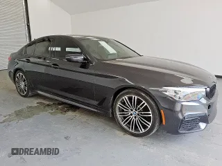 2019 BMW 5 Series 530i z VIN WBAJA5C57KBX86311, wystawiony jako Copart lot #57868065 z przebiegiem 109 573 mil mil oraz Czysty tytuł • Clean title. Historia ofert i sprzedaży dostępna na DreamBid. Obrazek 4.