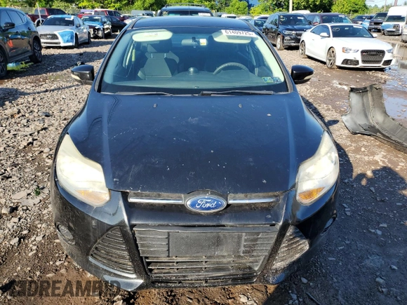 2013 Ford Focus SE z VIN 1FADP3F27DL369634, wystawiony jako Copart lot #61409725 z przebiegiem 122 709 mil mil oraz Szkoda całkowita • Salvage title. Historia ofert i sprzedaży dostępna na DreamBid. Obrazek 5.