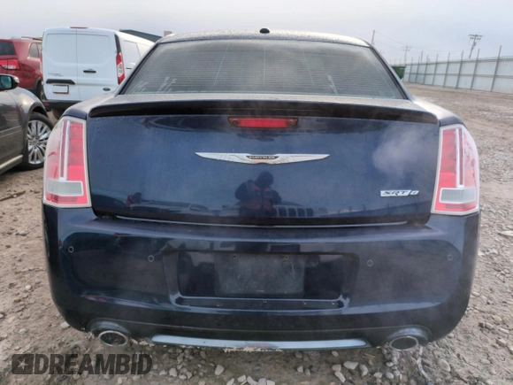 2013 Chrysler 300 SRT-8 z VIN 2C3CCAFJ4DH735421, wystawiony jako Copart lot #50936775 z przebiegiem 113 701 mil mil oraz Szkoda całkowita • Salvage title. Historia ofert i sprzedaży dostępna na DreamBid. Obrazek 6.