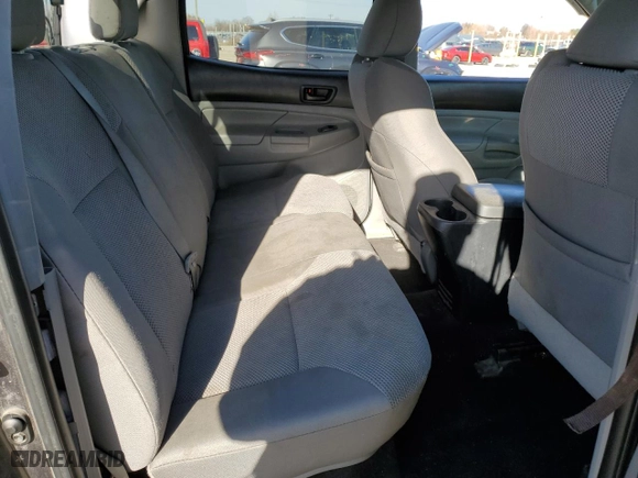 2013 Toyota Tacoma with VIN 3TMLU4EN1DM110930, listed as a Copart auction lot 49467915 with 163347 miles and Clean Title. Bid and sale history available at carsss.com. Image 10.