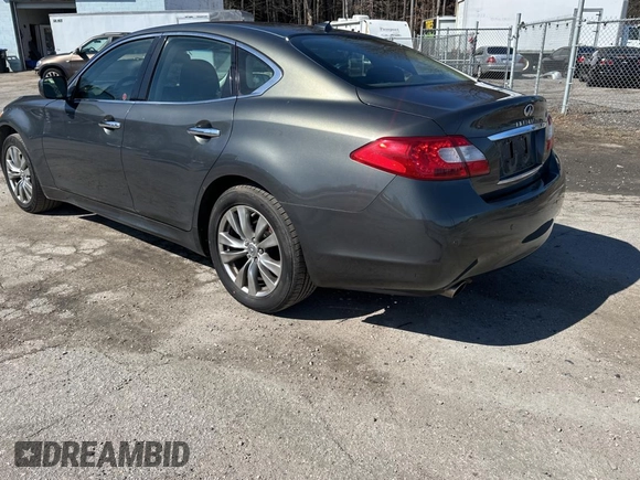 2013 Infiniti M with VIN JN1BY1AR0DM600071, listed as a Copart auction lot 51020965 with 225,322 mi miles and Clean title. Bid and sale history available at DreamBid. Image 3.