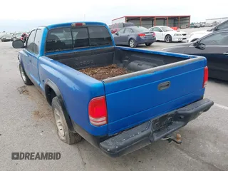 1998 Dodge Dakota SLT with VIN 1B7GL22X8WS564438, listed as a IAAI auction lot 42344252 with 137,973 mi miles and . Bid and sale history available at DreamBid. Image 3.