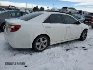 2014 Toyota Camry L with VIN 4T1BF1FK5EU826828, listed as a Copart auction lot 41775615 with 148,949 mi miles and Salvage Title. Bid and sale history available at DreamBid. Image 3.