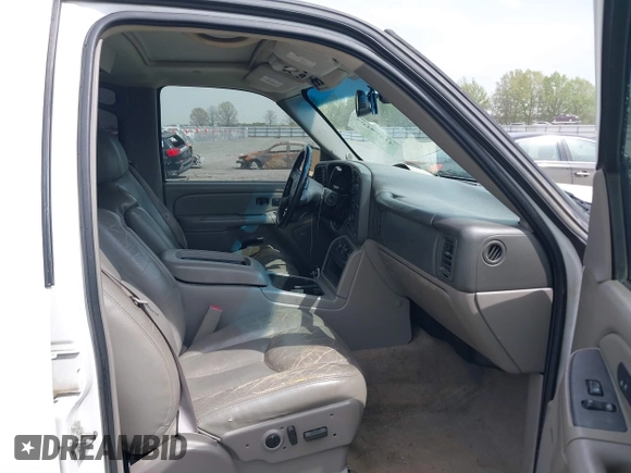 2006 Chevrolet Tahoe Z71 with VIN 1GNEK13T76R166684, listed as a IAAI auction lot 41898163 with 278,042 mi miles. Bid and sale history available at carsss.com. Image 5.
