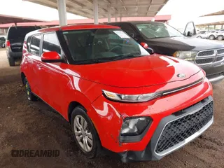 2021 Kia Soul LX with VIN KNDJ23AU5M7738553, listed as a IAAI auction lot 41793146 with 62,044 mi miles. Bid and sale history available at carsss.com. Image 1.