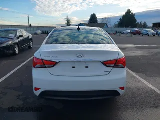 2014 Hyundai Sonata SE with VIN 5NPEC4AC5EH880717, listed as a IAAI auction lot 41275243 with 145,577 mi miles and . Bid and sale history available at DreamBid. Image 16.
