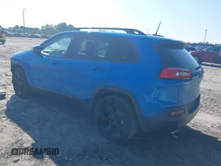 2018 Jeep Cherokee Latitude z VIN 1C4PJLCX1JD528145, wystawiony jako IAAI lot #42618916 z przebiegiem 146 768 mil mil oraz . Historia ofert i sprzedaży dostępna na DreamBid. Obrazek 3.