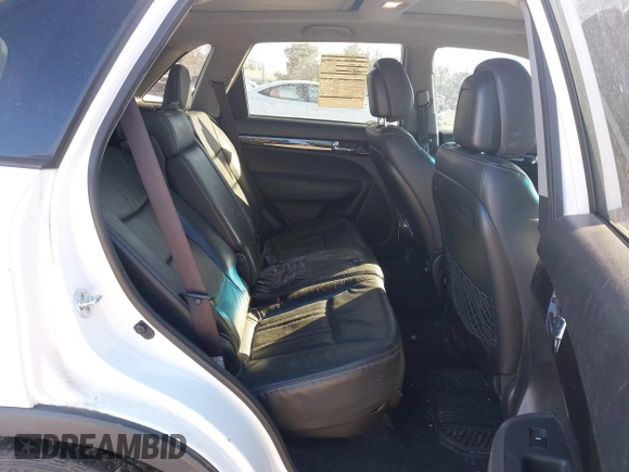 2013 Kia Sorento EX with VIN 5XYKU4A24DG395420, listed as a IAAI auction lot 41424732 with 154,661 mi miles and . Bid and sale history available at carsss.com. Image 8.