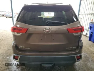 2017 Toyota Highlander Limited z VIN 5TDDZRFH7HS378768, wystawiony jako Copart lot #60698855 z przebiegiem 129 462 mil mil oraz Czysty tytuł • Clean title. Historia ofert i sprzedaży dostępna na DreamBid. Obrazek 6.