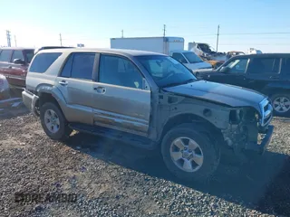2006 Toyota 4Runner SR5 z VIN JTEBU14R660081036, wystawiony jako IAAI lot #41390193 z przebiegiem 242 999 mil mil oraz . Historia ofert i sprzedaży dostępna na DreamBid. Obrazek 1.