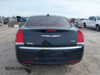 2016 Chrysler 300 with VIN 2C3CCAEG5GH189836, listed as a IAAI auction lot 41739098 with 141,179 mi miles. Bid and sale history available at carsss.com. Image 17.