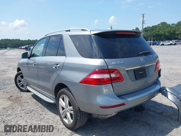 2015 Mercedes-Benz M 350 with VIN 4JGDA5JB9FA587924, listed as a IAAI auction lot 42296749 with 175,708 mi miles and . Bid and sale history available at DreamBid. Image 3.