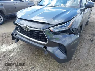 2021 Toyota Highlander L z VIN 5TDCZRAH6MS538197, wystawiony jako IAAI lot #42322488 z przebiegiem 129 014 mil mil oraz . Historia ofert i sprzedaży dostępna na DreamBid. Obrazek 6.