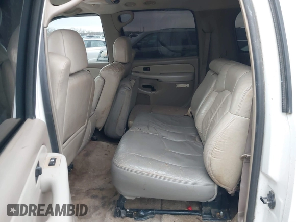 2002 Chevrolet Suburban LS with VIN 3GNEC16Z92G180545, listed as a IAAI auction lot 41391354 with 213,477 mi miles. Bid and sale history available at carsss.com. Image 13.