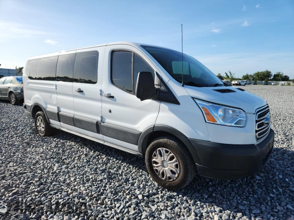 2019 Ford Transit Passenger XL with VIN 1FBZX2ZM4KKA75090, listed as a Copart auction lot 59960275 with 137,417 mi miles and Non repairable. Bid and sale history available at DreamBid. Image 4.