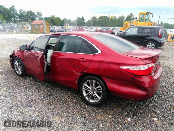 2017 Toyota Camry XLE z VIN 4T1BF1FK9HU699893, wystawiony jako IAAI lot #33158588 z przebiegiem 139 476 mil mil oraz . Historia ofert i sprzedaży dostępna na DreamBid. Obrazek 3.