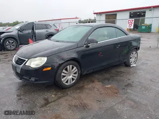 2008 Volkswagen Eos Turbo with VIN WVWBA71FX8V019087, listed as a IAAI auction lot 41373924 with NaN miles. Bid and sale history available at carsss.com. Image 17.