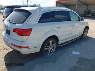 2013 Audi Q7 3.0T Premium Plus with VIN WA1LGBFE7DD005440, listed as a IAAI auction lot 41483398 with 92,668 mi miles. Bid and sale history available at carsss.com. Image 4.