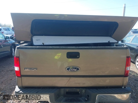2004 Ford F-150 XL with VIN 1FTRF12W94NA93705, listed as a IAAI auction lot 41965446 with 209,097 mi miles. Bid and sale history available at carsss.com. Image 16.